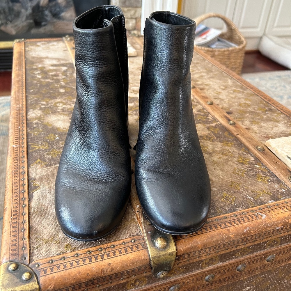 Tori Burch Black leather bootie size 8